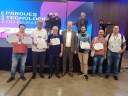 Membros dos Ambientes Promotores de Inovação da Unespar recebendo o credenciamento