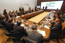 Reitoria Unespar participa de reunião com representantes da Costa Rica