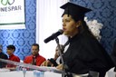 Adaiane, graduada em História, discursou em nome dos formandos do primeiro dia